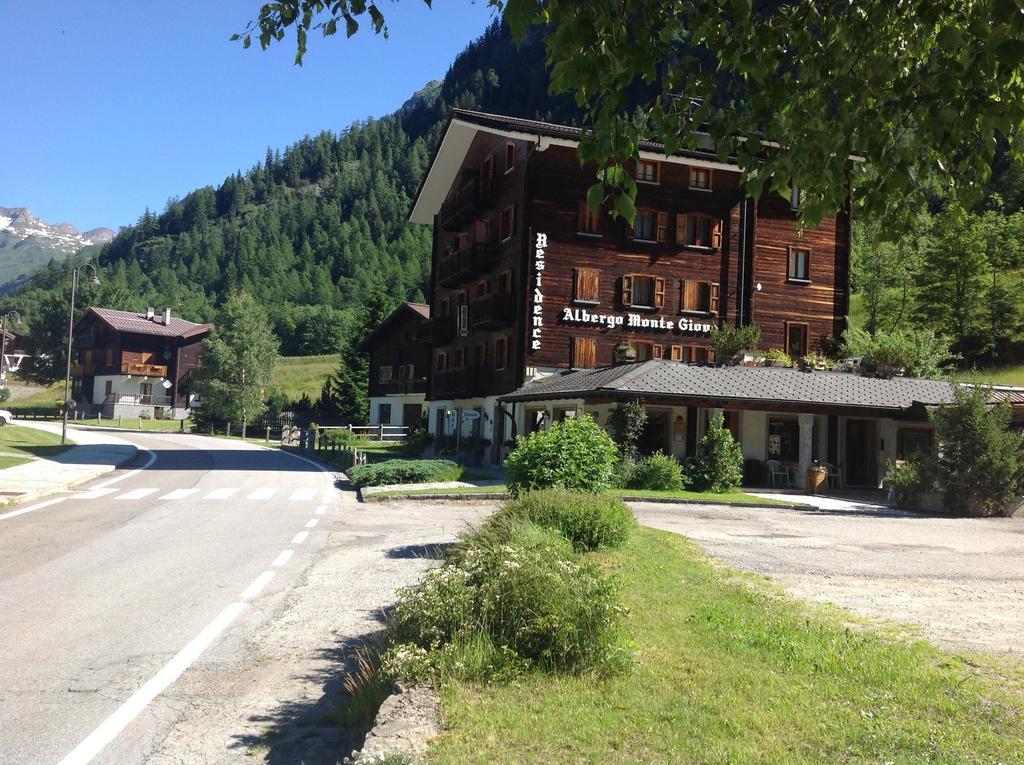 B&B Monte Giove Formazza Exteriör bild